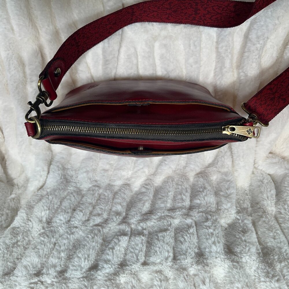 EUC Patricia Nash Valenza Red Leather Crossbody - Embossed Strap - Picture 8 of 12